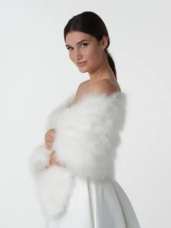 Stola Van Marabouveren BOL-05, Poirier (ook In Ivoor) -Poirier Trouwjurk bol 05 002 bol 05 002 02 1