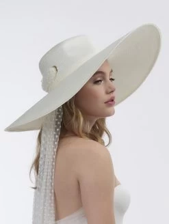 Poirier Trouwjurk 15 Poirier Trouwjurk -Poirier Trouwjurk poirier ht 103 ivory hat 2 1