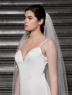 Poirier Enkellaagse Sluier S215-300/1/MED 9 Poirier Enkellaagse Sluier S215-300/1/MED -Poirier Trouwjurk s215 300 1 med 224 01 3