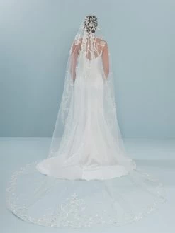 Poirier S407-300-1-Med Sluier -Poirier Trouwjurk s407 300 1 med 002 s407 300 002 03